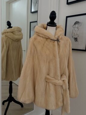 Luxury Cream Faux Fur Hooded Cape with Belt